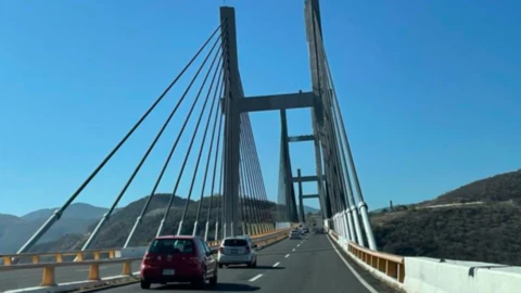 Cierre parcial en la autopista México-Acapulco hasta nuevo aviso