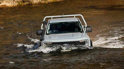 Ford Ranger Super Duty demuestra su capacidad de vadeo cruzando 27 ríos