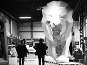 Gran escultura de un león brillará en el stand de Peugeot 