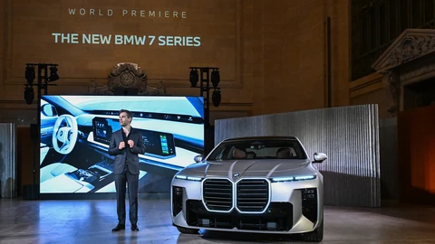 BMW Serie 7 2027 en Nueva York: estrena diseño radical e interior más tecnológico
