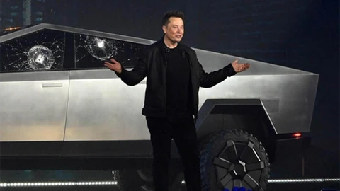 Lo dijo Elon Musk: Cavamos nuestra propia tumba con el Cybertruck