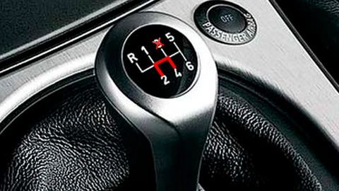 ¿Se pueden saltar marchas en autos con caja manual?