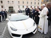 El Lamborghini Huracán donado al Papa Francisco fue subastado en $950,000 dólares