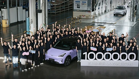 Geely EX2 celebra un millón de unidades producidas