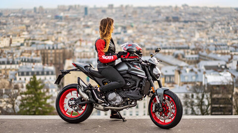 Ducati Monster 2021, la poderosa naked italiana llegará a Chile en junio