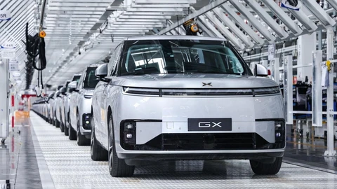 Xpeng inicia producción en masa de su primer robotaxi