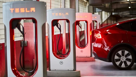 Porsche y Audi se integran a la red de cargadores Tesla en México