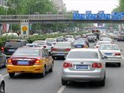 Ofrecen grandes descuentos para los autos en China debido a la caída en ventas