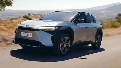 Toyota planea autos eléctricos con mucha autonomía