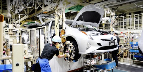 Toyota suspendió la producción en todas sus plantas de Japón