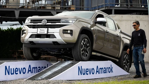 Volkswagen Amarok Aventura 2025, primer manejo en México con la nueva generación de esta pickup