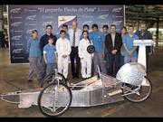 El Pequeño Mercedes-Benz Flecha de Plata consigue la victoria en el “Desafío Eco”
