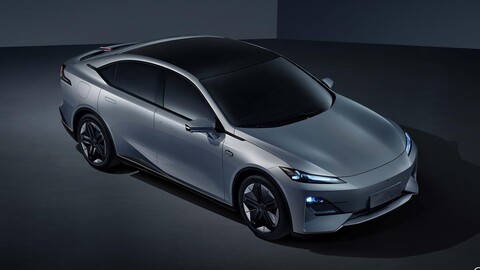 Changan nos revela sus próximos sedanes, incluyendo un modelo 100% eléctrico