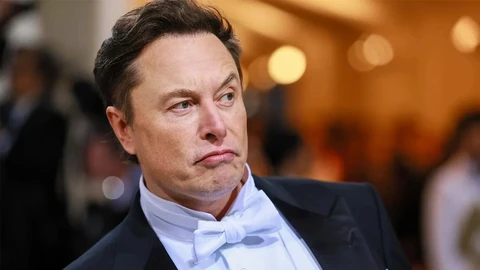 Elon Musk considera despedir al 10% del personal de Telsa