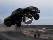 Video: Una Ford F-150 Raptor que vuela por los aires