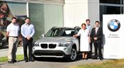 WBM entrega BMW X1 a Cruz Roja