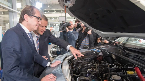 Volkswagen: del imperio automotriz global al colapso laboral y financiero europeo