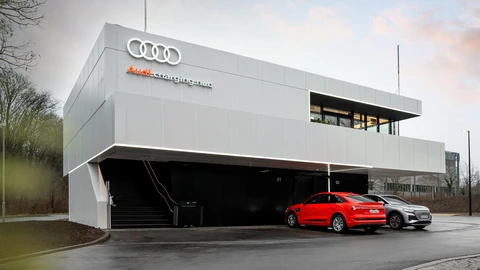 Audi ofrece un revolucionario proceso de recarga con sus Charging Hub