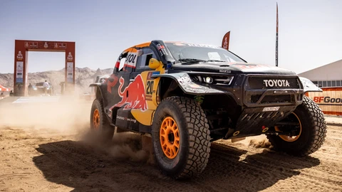 Rally Dakar 2025: Lategan y Sanders fueron los mejores en el Prólogo