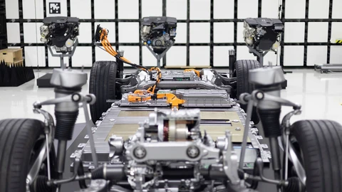 Mercedes-Benz incorporó un turbocompresor derivado de la F1 en uno de sus modelos