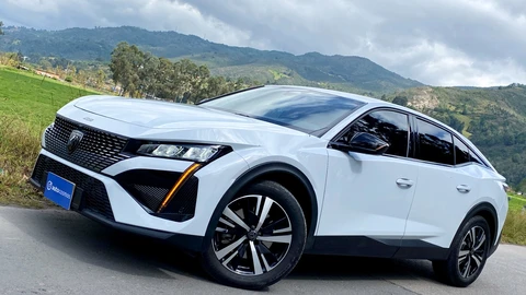 Peugeot 408 a prueba: apuesta por el diseño, la tecnología y el placer de la conducción