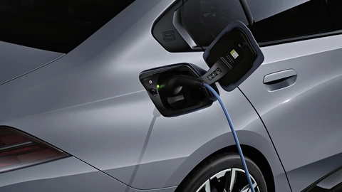 BMW, Ford y Honda se unen para desarrollar sistemas de carga de autos eléctricos
