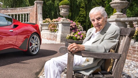 Hazel Chapman, la esposa de Colin Chapman y cofundadora de Lotus, fallece a los 94 años