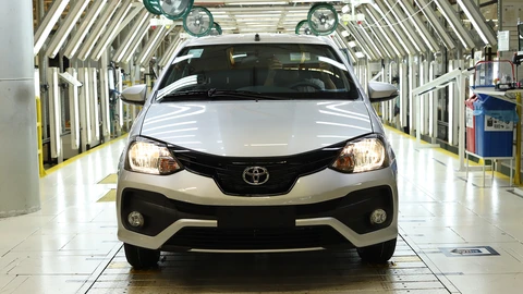 Toyota deja de fabricar el Etios