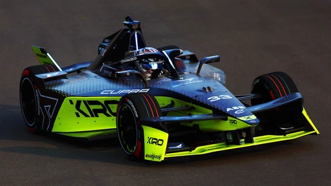 Fórmula E 2025: CUPRA KIRO celebra su primera victoria de la categoría en Jakarta