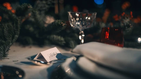 "The Dinner", el video navideño de Lamborghini donde reconoce a sus trabajadores