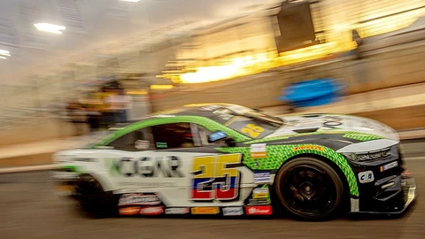 Tatiana Calderón remontó 13 posiciones y logró un Top 10 en NASCAR Brasil