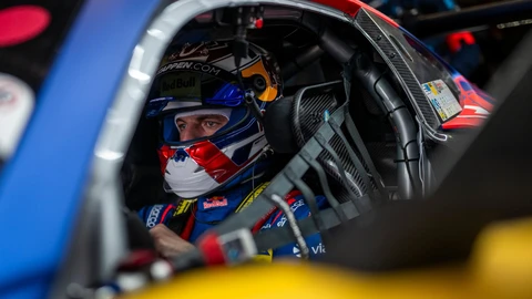 Max Verstappen perdió las 24 Horas de Nürburgring al final