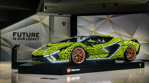 Lamborghini lleva a su museo a un Sián de Lego