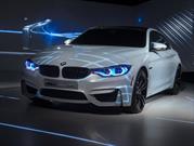 BMW M4 Concept Iconic Lights, con luces láser y OLED