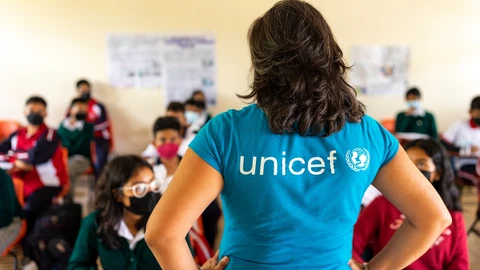 BMW y UNICEF impulsan la educación STEM para niñas y adolescentes mexicanas