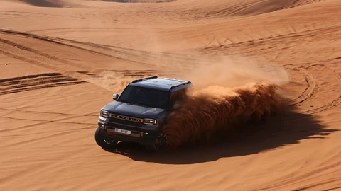 Exclusivo: manejamos al G700 en Dubai