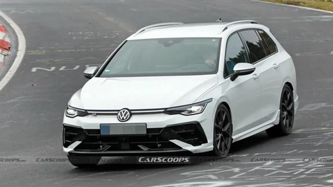 Volkswagen Golf R Variant afina detalles en Nürburgring, cerca del ajuste final