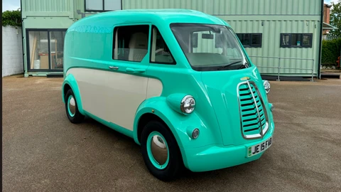 Morris JE eléctrico avanza hacia producción y revive un ícono comercial británico