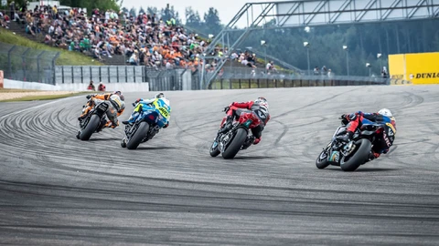 Las motos no podrán correr junto a los autos en Nürburgring