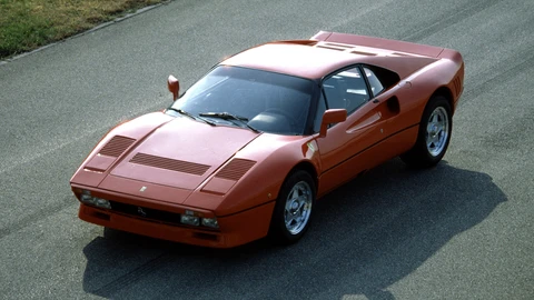 - Ferrari GTO, 40 años del primer superdeportivo