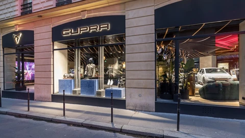 Cupra abre City Garage en París, Francia