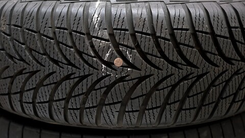 ¿En qué casos puedo arreglar el neumático pinchado?