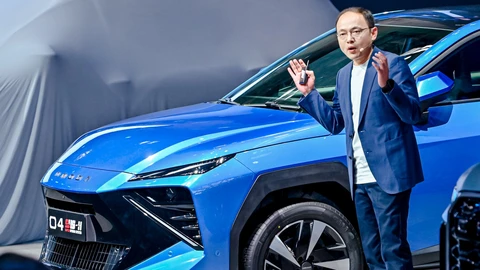 Salón de Beijing 2026: Omoda 4 SHS, expande su gama de vehículos electrificados