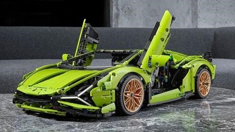 Enamórate del Lamborghini Sián FKP 37 de LEGO Technic