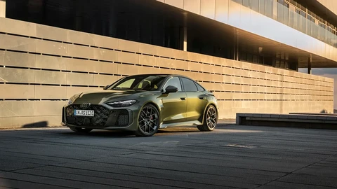 Audi inicia la venta en Chile de su primer modelo RS con tecnología híbrida enchufable