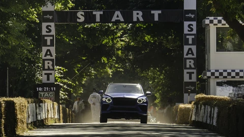 La Bentley Bentayga Speed impone récord en Goodwood