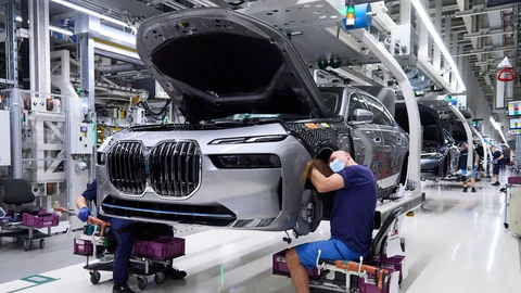 BMW ya está produciendo los nuevos Serie 7 e i7