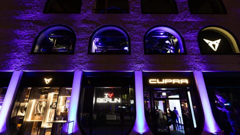 CUPRA abre en Berlín un nuevo CUPRA City Garage