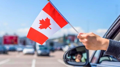 Canadá prohibirá la venta de autos con motor a gasolina y diésel