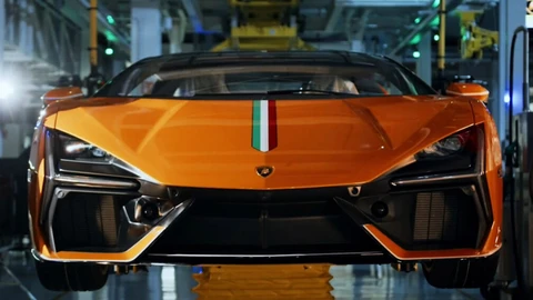 Video: conoce el avanzado proceso que da vida al vistoso Lamborghini Revuelto
